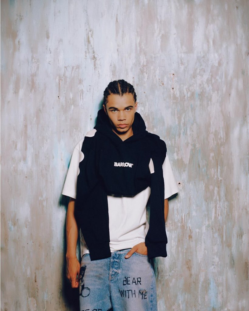 Modelo con ropa Barrow